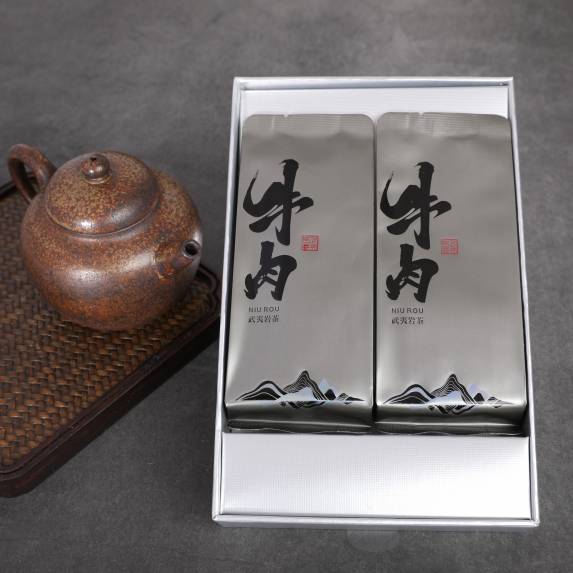 Wu Yi Shan - Niu Lan Keng Rou Gui (武夷山- 牛栏坑肉桂)