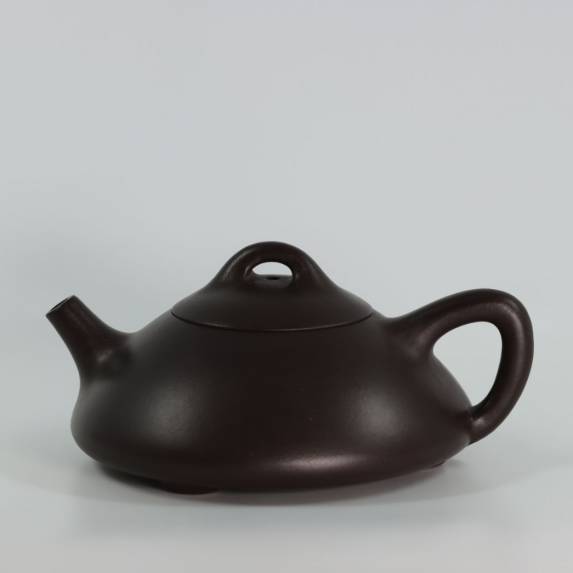 Dongpo Shi Piao Teapot (东坡石瓢壶)